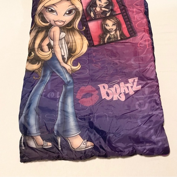 Bratz Doll Sleeping Bag Y2K MGA Double Sided - Picture 9 of 16